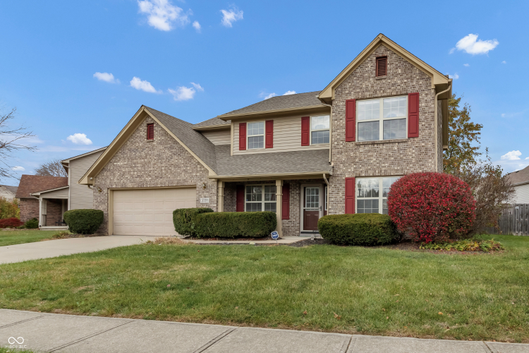 12564  Geist Cove Drive Indianapolis, IN 46236 | MLS 22010210