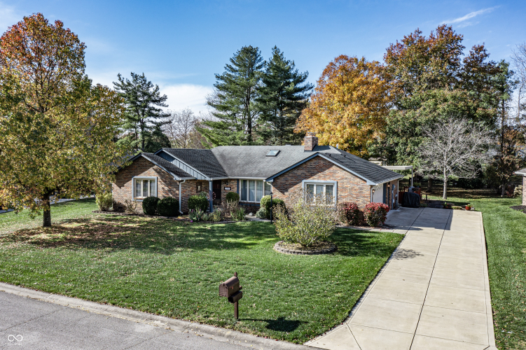 7960  Castle Lake Road Indianapolis, IN 46256 | MLS 22010271