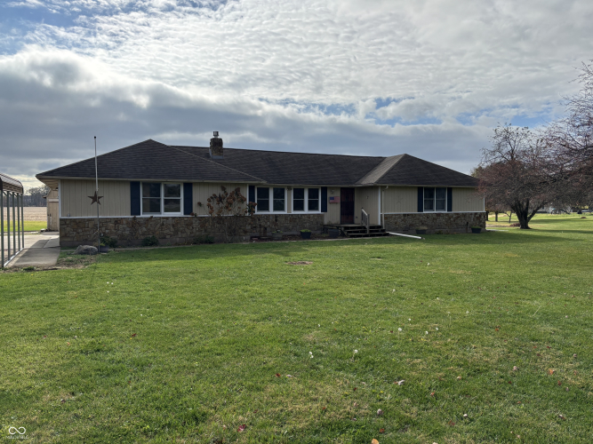 12335 E Legal Tender Road Columbus, IN 47203 | MLS 22010324