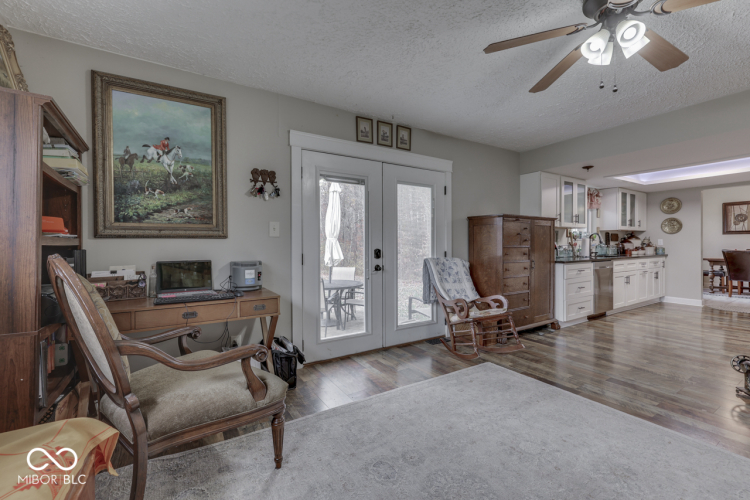 Listing Image 22