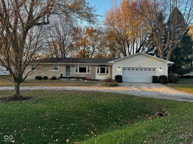 2793 S Forest Manor Shelbyville, IN 46176 | MLS 22010606