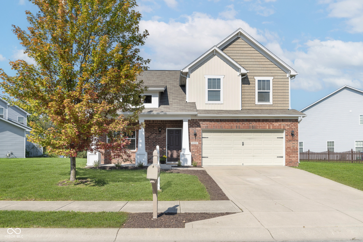 11222  Van Buren Place Fishers, IN 46038 | MLS 22010610