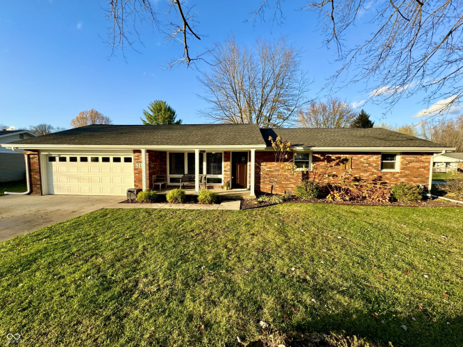 819  Greenbrier Drive Seymour, IN 47274 | MLS 22010881