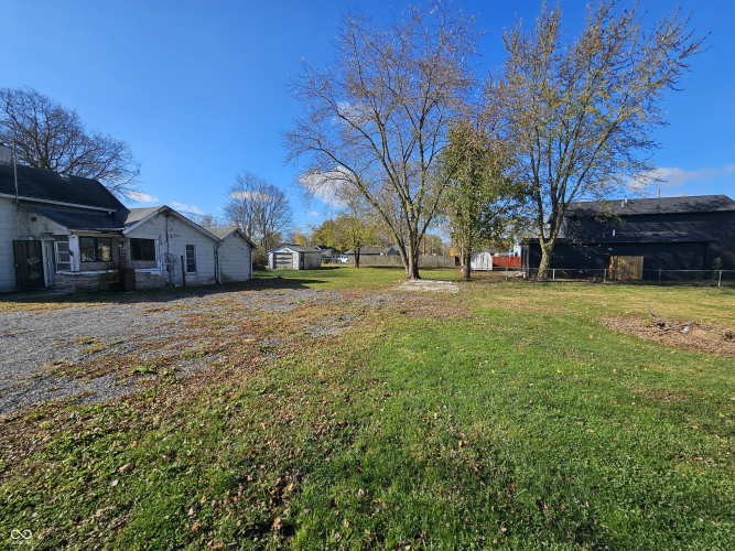 Listing Image 6