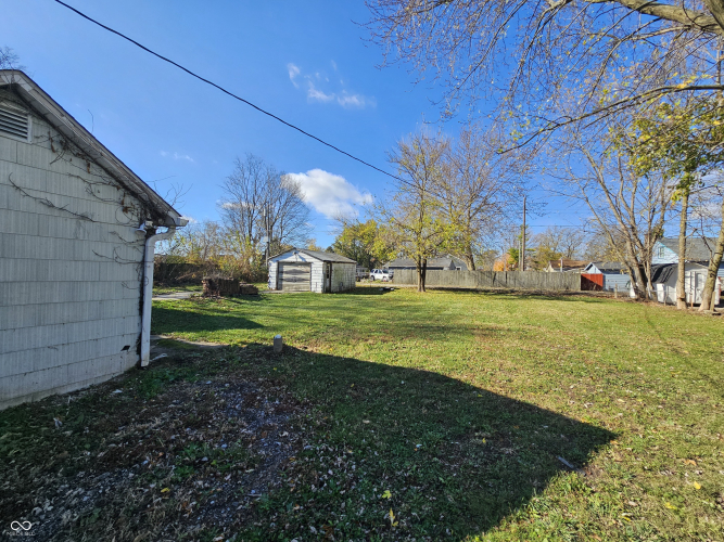 Listing Image 8