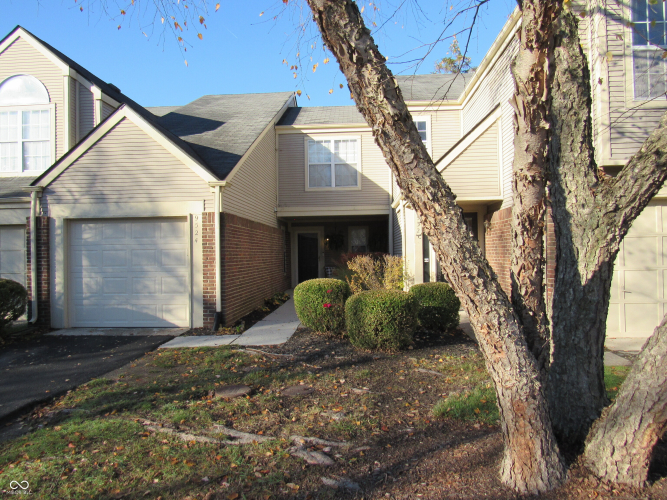 9524  Aberdare Drive Indianapolis, IN 46250 | MLS 22011067