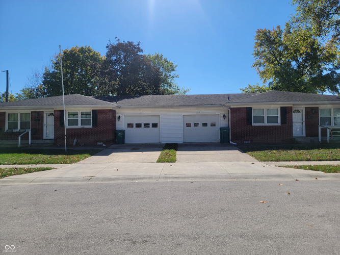 1553 W Raymond Street Plainfield, IN 46168 | MLS 22011108