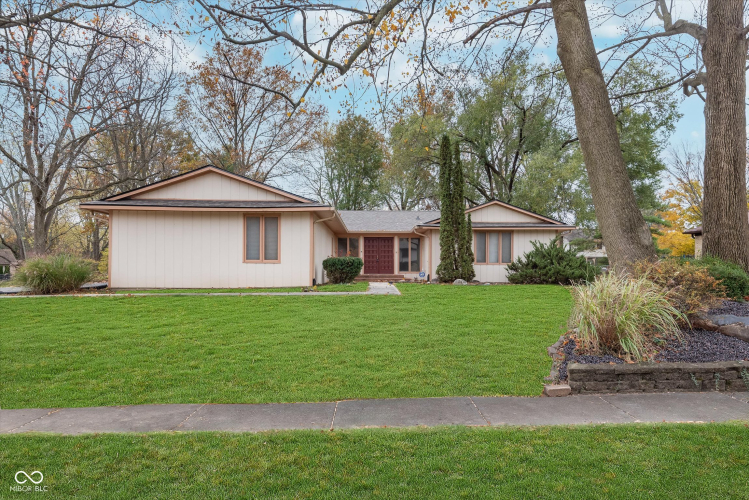 3707  Chadwick Drive Carmel, IN 46033 | MLS 22011224