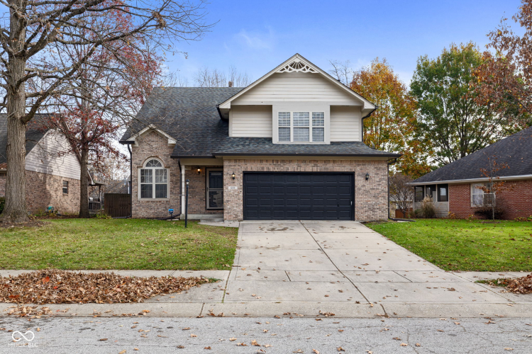 1229  Smoketree Drive Beech Grove, IN 46107 | MLS 22011607