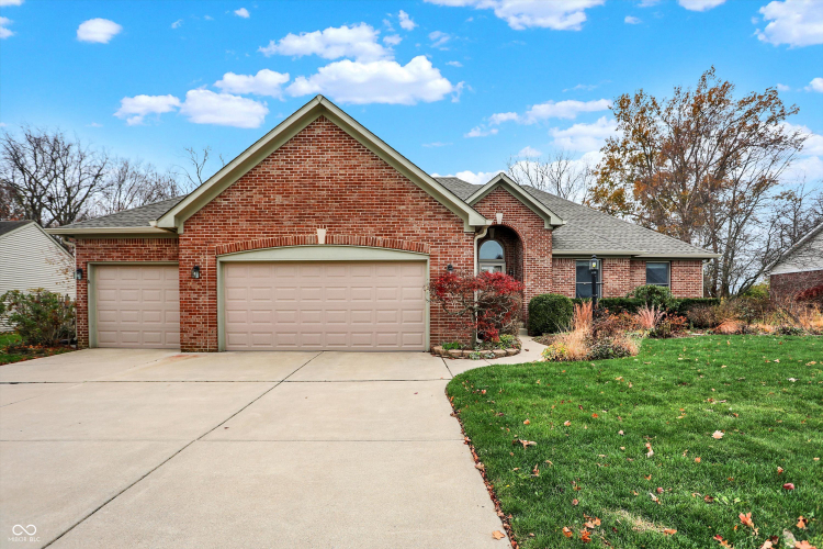 7945  Meadow Bend Drive Indianapolis, IN 46259 | MLS 22011630