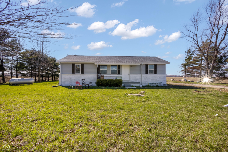 27440  Six Points Road Sheridan, IN 46069 | MLS 22011645