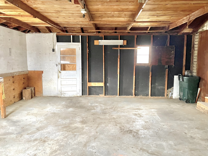 Listing Image 53