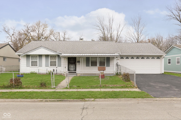 8530  Meadowlark Drive Indianapolis, IN 46226 | MLS 22012088