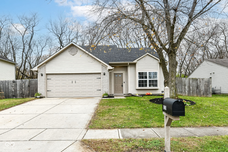 6218  Cradle River Drive Indianapolis, IN 46221 | MLS 22012147