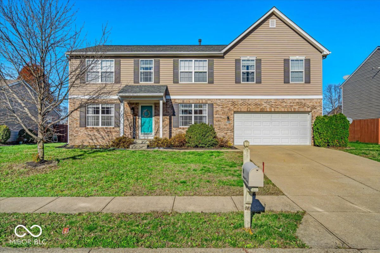 10846  Greenleaf Drive Indianapolis, IN 46229 | MLS 22012163