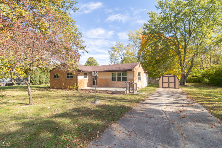 408 N Sherwood Drive Muncie, IN 47304 | MLS 22012282