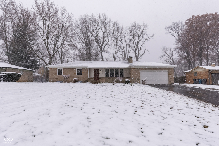 5335  Ashbourne Lane Indianapolis, IN 46226 | MLS 22012557