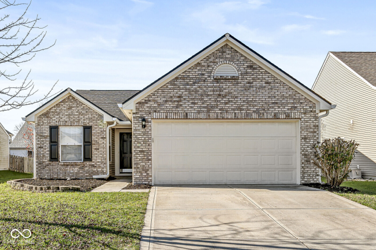 3194  Monterey Drive Whiteland, IN 46184 | MLS 22012590