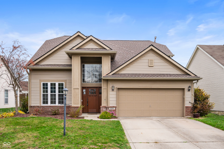 10301  Lakeland Drive Fishers, IN 46037 | MLS 22012852