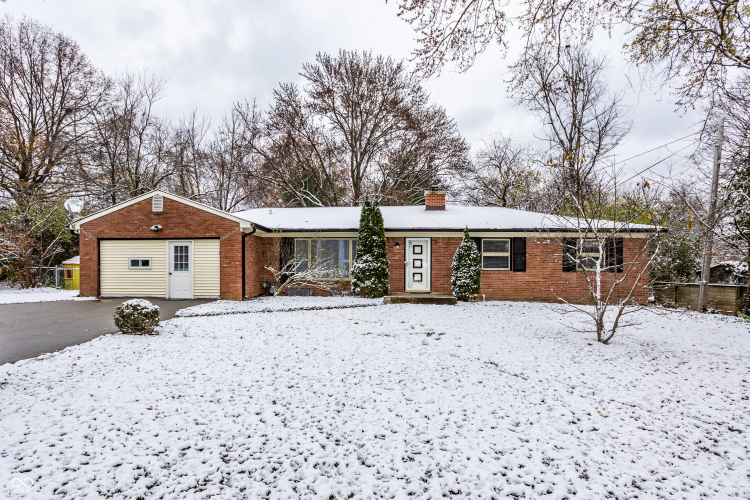 6005  Pembroke Place Indianapolis, IN 46220 | MLS 22012870