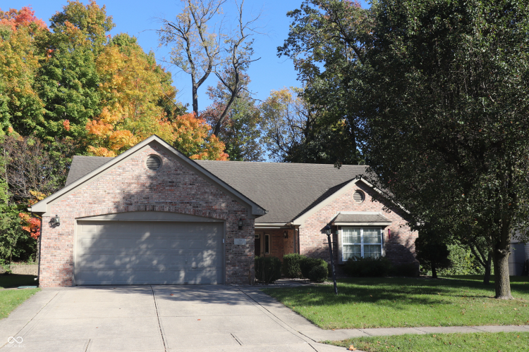 739  Charnwood Parkway Beech Grove, IN 46107 | MLS 22012950