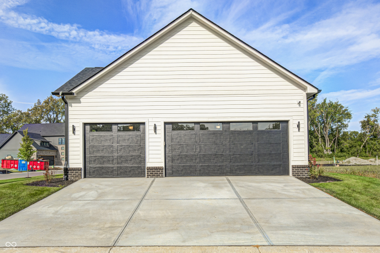 Listing Image 54