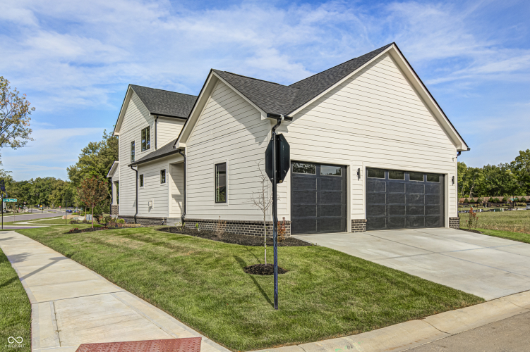 Listing Image 55
