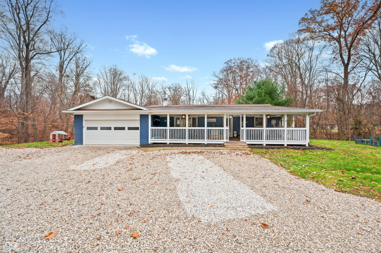 2507 S Edgewood Cove Martinsville, IN 46151 | MLS 22013198