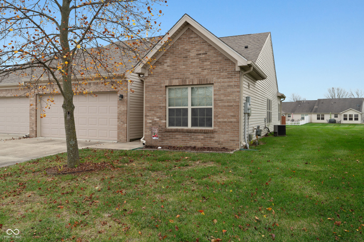 10655  Swan Court Indianapolis, IN 46231 | MLS 22013260