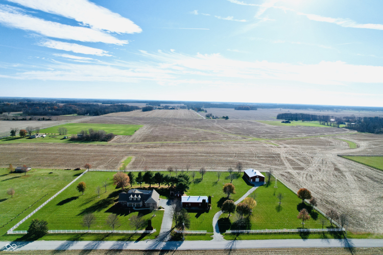 7919 W County Road 100 South  Coatesville, IN 46121 | MLS 22013297