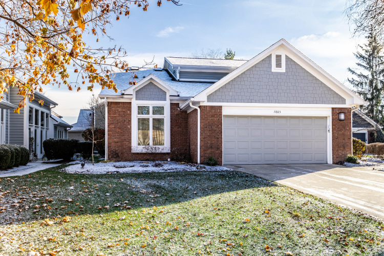 7885  Clearwater Parkway Indianapolis, IN 46240 | MLS 22013604