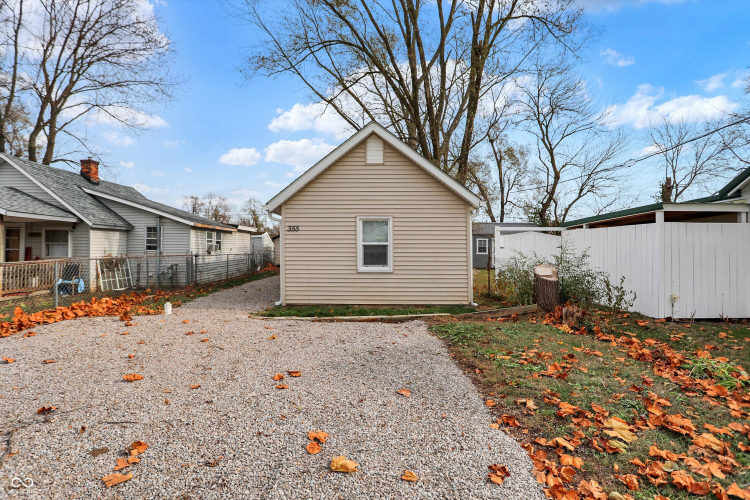 355  McClure Road Columbus, IN 47201 | MLS 22013655