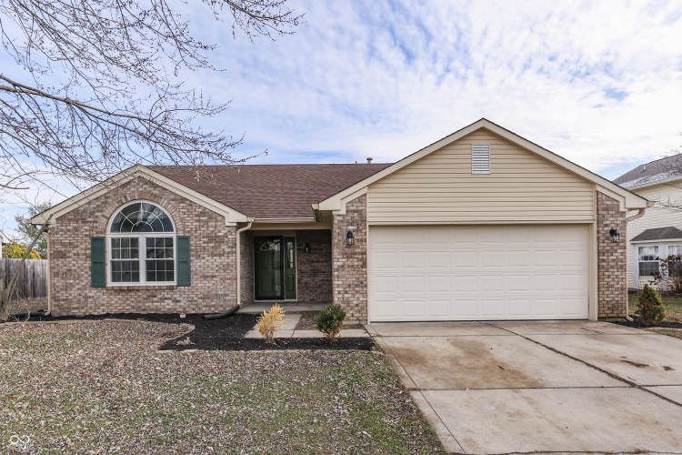 1168  Oak Leaf Road Franklin, IN 46131 | MLS 22013669