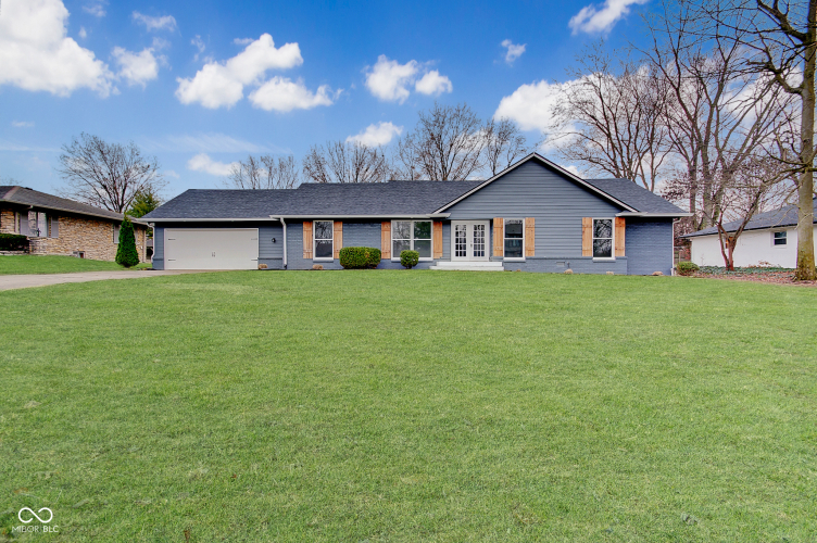 923  Leisure Lane Greenwood, IN 46142 | MLS 22013794