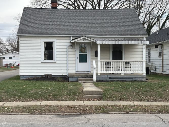 1713  Chestnut Street Columbus, IN 47201 | MLS 22013876