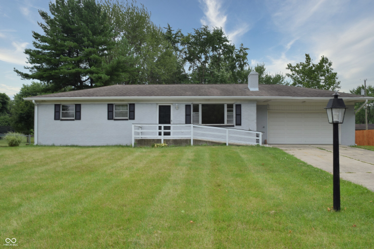 3515  Lindbergh Drive Indianapolis, IN 46237 | MLS 22013937