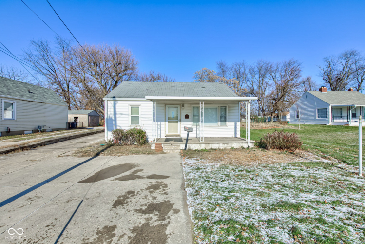 1304 E 38th Street Anderson, IN 46013 | MLS 22014071