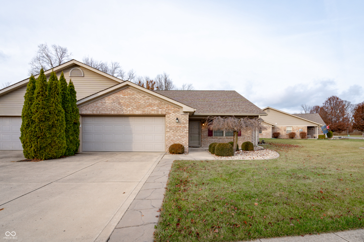 3920  Oak Harbor Lane Indianapolis, IN 46237 | MLS 22014422