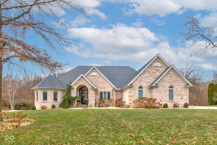 2615  Brookshire Drive Kokomo, IN 46902 | MLS 22014556