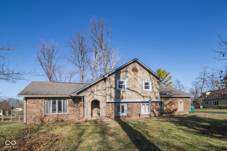 7984  Oak Hill Drive Plainfield, IN 46168 | MLS 22014614