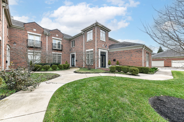 6471  Meridian Parkway Indianapolis, IN 46220 | MLS 22014695