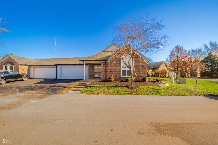 1705  Cloister Drive Indianapolis, IN 46260 | MLS 22014717