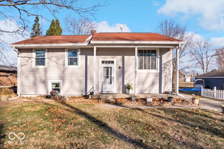 807  Alden Drive Fortville, IN 46040 | MLS 22014772