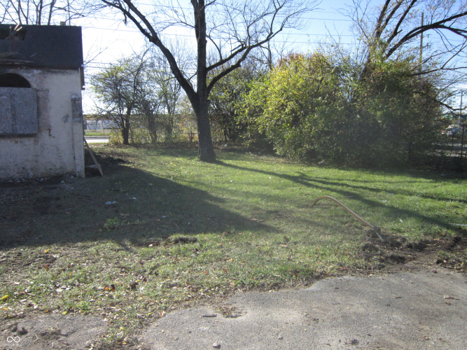 Listing Image 8