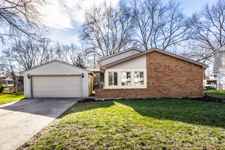 7609  Home Drive Fishers, IN 46038 | MLS 22015486