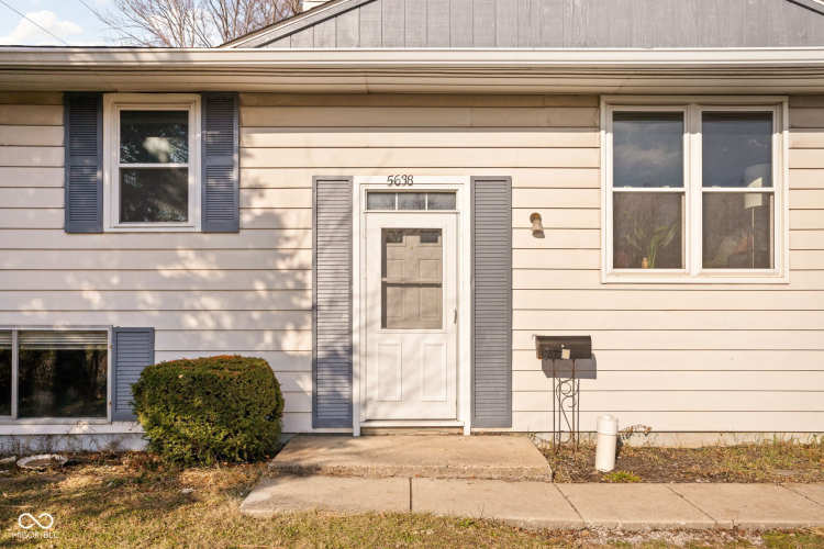 5638  Dunk Drive Indianapolis, IN 46224 | MLS 22015636