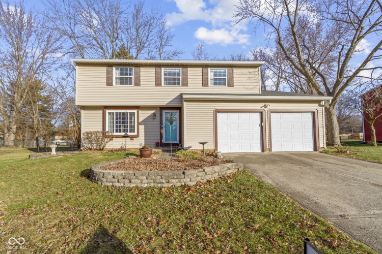 6018  Thrushwood Drive Indianapolis, IN 46250 | MLS 22015775