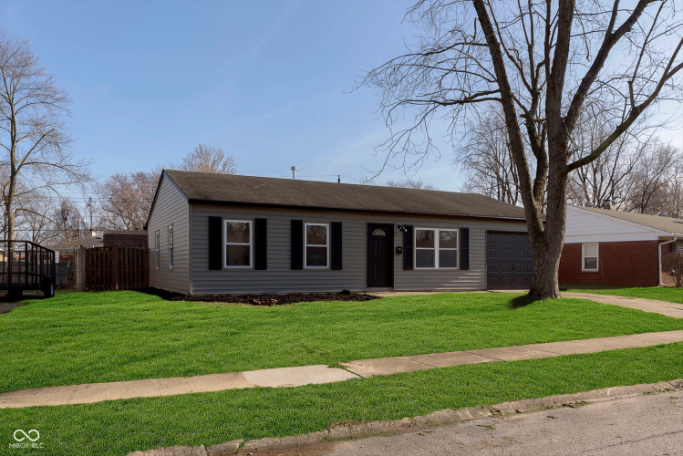 2707  Aurie Drive Indianapolis, IN 46219 | MLS 22015982