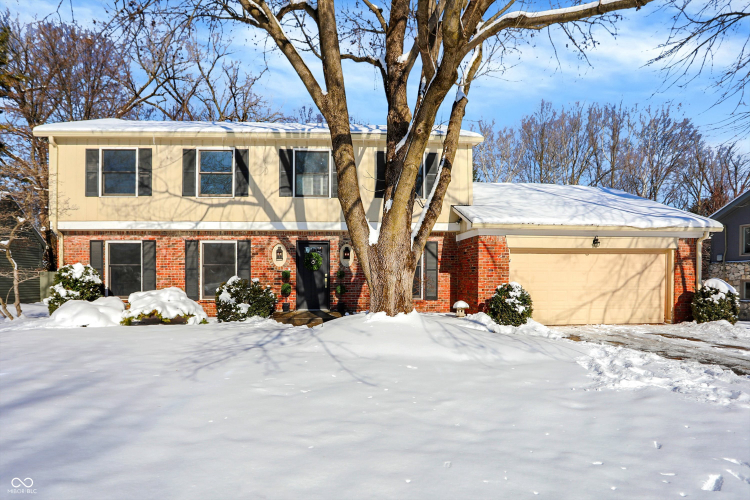 4338  Briarwood Drive Indianapolis, IN 46250 | MLS 22016770