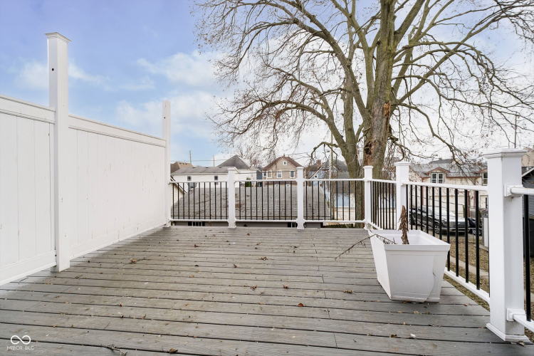 Listing Image 20